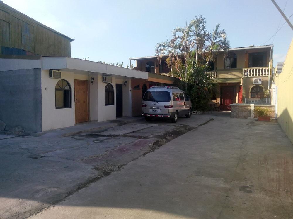 Cabinas Madeleine Puntarenas Zewnętrze zdjęcie
