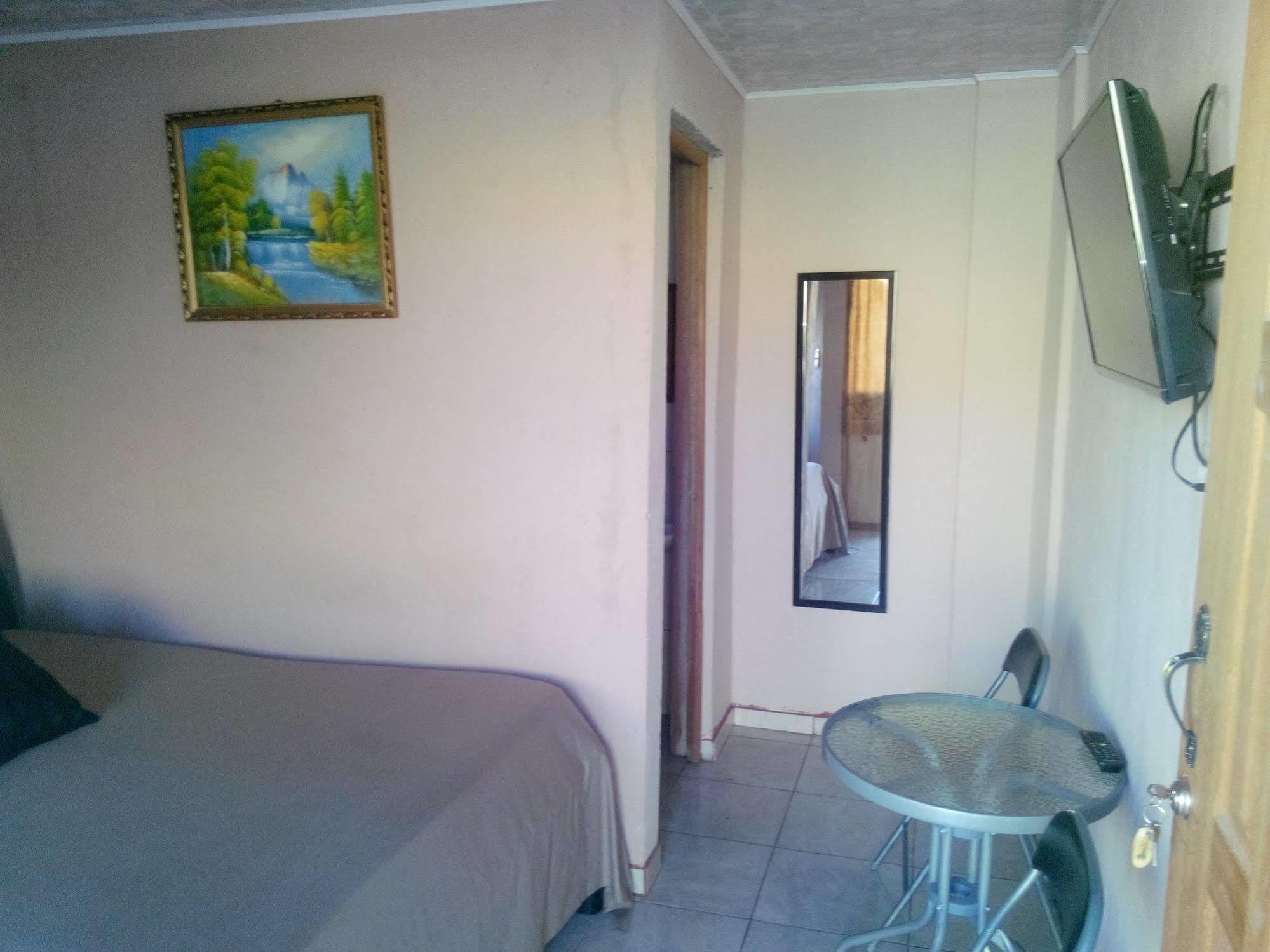 Cabinas Madeleine Puntarenas Zewnętrze zdjęcie