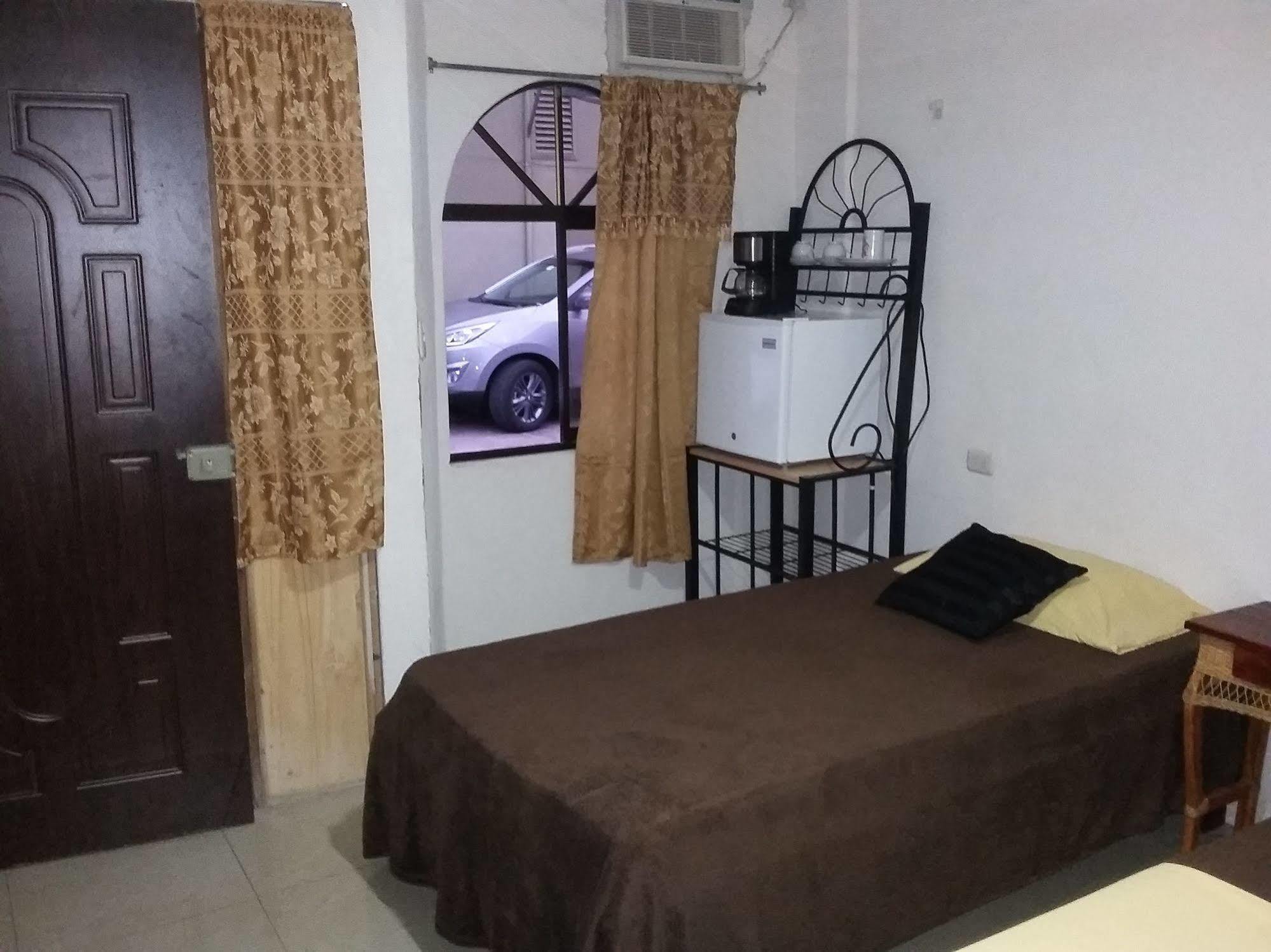 Aparthotel Cabinas Madeleine Puntarenas Zewnętrze zdjęcie