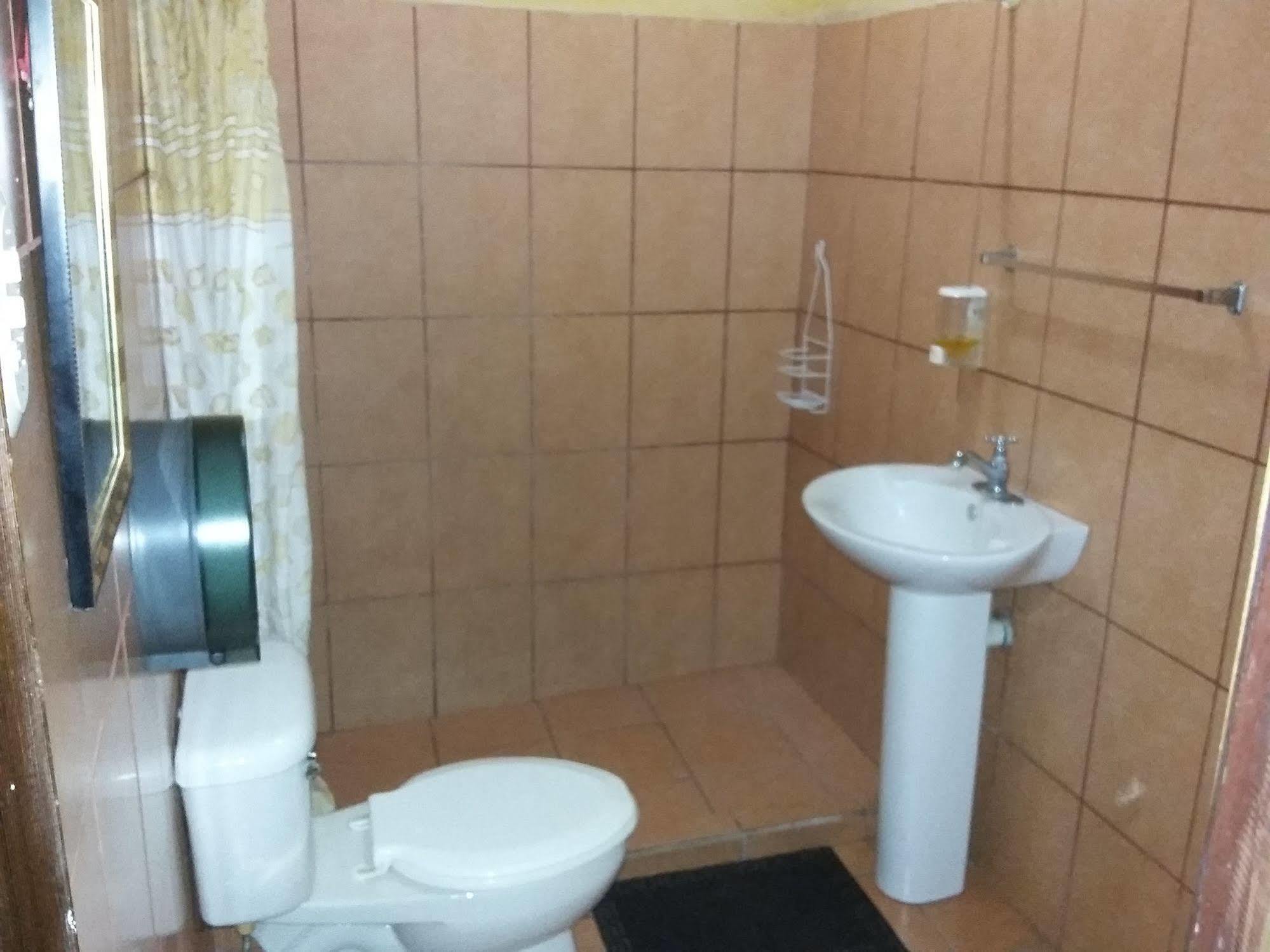 Aparthotel Cabinas Madeleine Puntarenas Zewnętrze zdjęcie