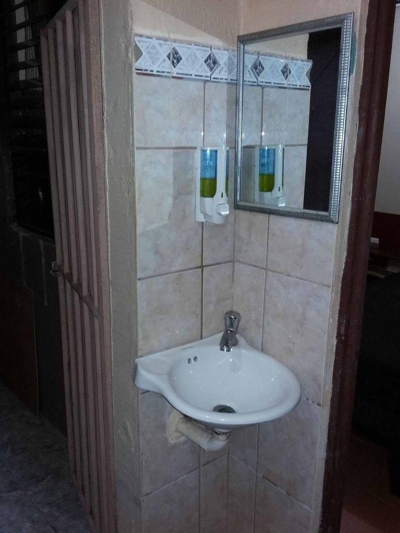 Cabinas Madeleine Puntarenas Zewnętrze zdjęcie